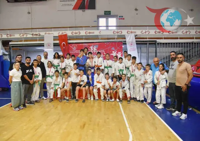 Minik Judocular Türkiye Şampiyonası Yolunda: Yunusemre Belediyespor Rüzgarı