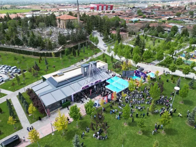 Çorum Belediye Başkanı Aşgın'ın Vaadi Gerçek Oldu: Kadınlar Lokali Açıldı