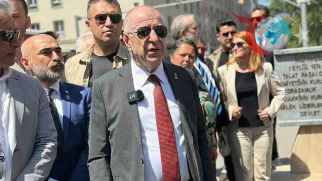 Ümit Özdağ'dan Talat Paşa Anıtı'na Anlamlı Ziyaret