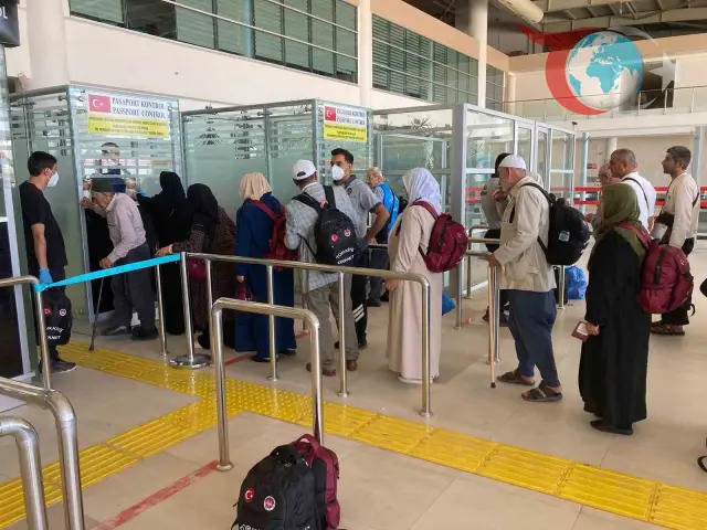 Adıyaman'da Hacıların Coşkulu Dönüşü: Medine'den Vatan Topraklarına