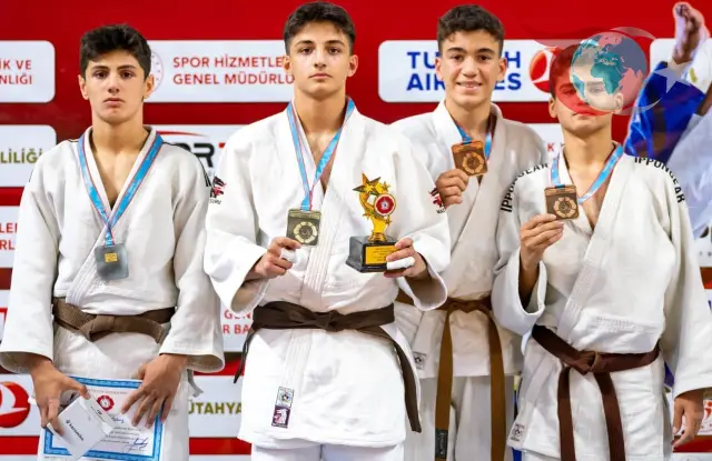 Yunusemre Belediyespor Judocularından Kütahya’da Üç Madalya Gururu