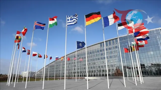 NATO Zirvesi: Savunma Harcamaları ve Gelecek Stratejileri