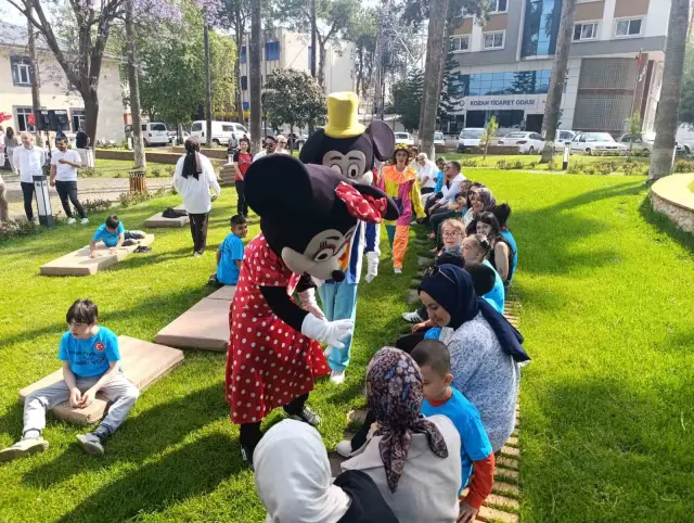Kozan Belediyesi Özel Çocuklara Yönelik Renkli Etkinlik Düzenledi