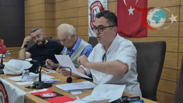 Bartınspor Olağanüstü Genel Kurulunda Gergin Anlar ve Yeni Yönetim