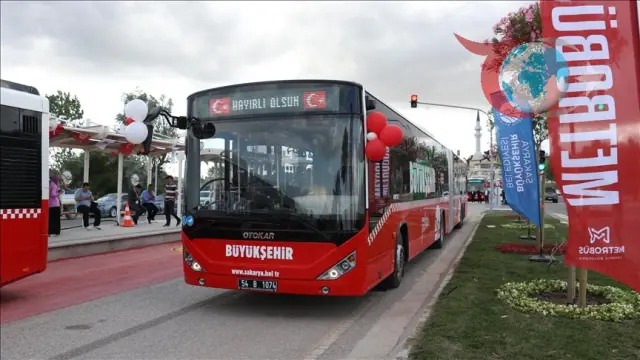 Sakarya'da Metrobüs Dönemi Başladı: İlk Deneme Sürüşü Gerçekleşti