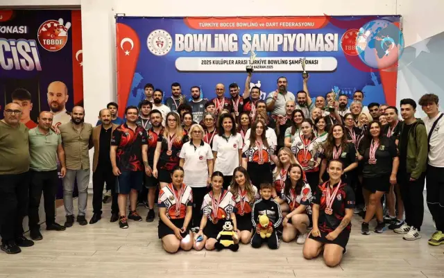 Bayburt Üniversitesi Bowling Takımı Türkiye'de Zirveye Yükseldi