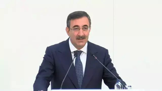 Cari Açıkta İyileşme Devam Ediyor
