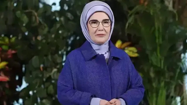 Emine Erdoğan'dan Koruyucu Ailelere Mesaj: "Sevginizle Her Çocuk Mutlu Olacak!"