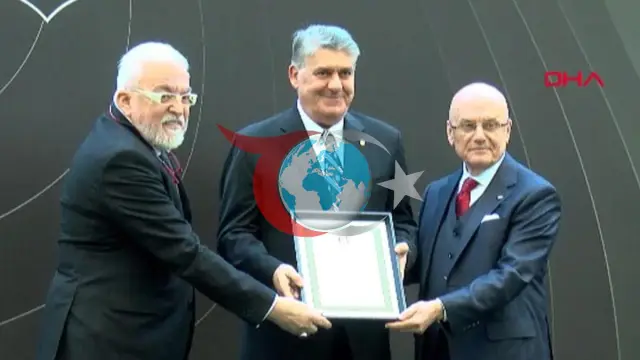 Beşiktaş Başkanı Serdal Adalı ve Yönetimi Görevlerine Yeniden Başladı