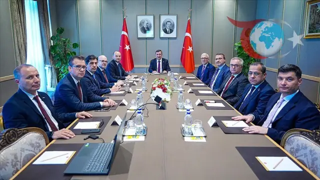 İş Dünyasının Kalbindeki Görüşme: Külliye'de Ekonomik İstişare