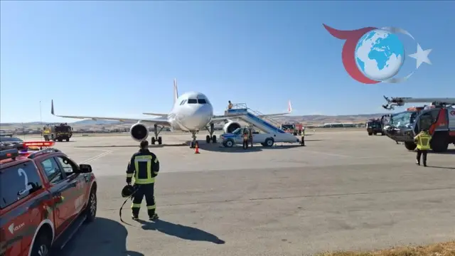 İstanbul'a Giden Yolcu Uçağı, Ankara'da Acil İniş Yaptı