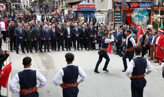 Atatürk’ün Erzurum’a Gelişinin 106. Yıl Dönümü Coşkuyla Kutlandı