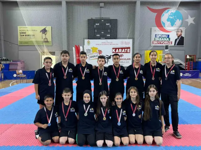 Manisa'nın Karate Başarısı: Takım Halinde Zirveye Yolculuk
