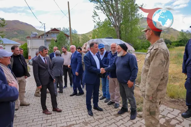 Bayburt Valisi Mustafa Eldivan, Suludere Köyü'nde Vatandaşlarla Buluştu