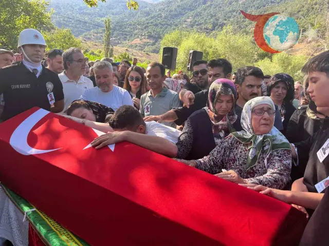 Ödemiş'teki Yangın Kahramanı Ragıp Şahin'e Duygusal Veda