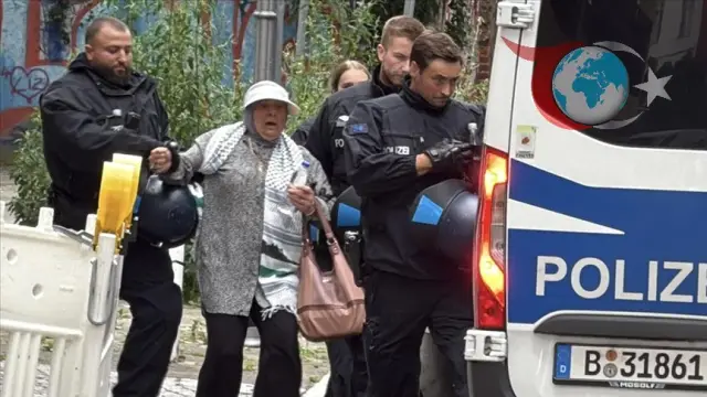 Berlin'de Gazze'ye Destek Gösterisi: Yüzlerce Kişi Sokaklara Döküldü