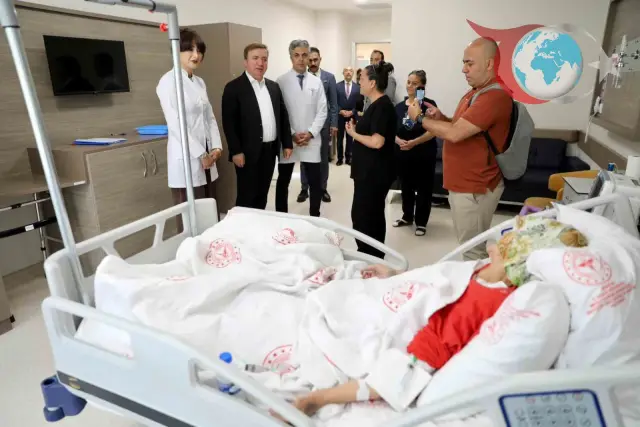 Erzincan Valisi Hamza Aydoğdu'dan Hastaneye Anlamlı Ziyaret