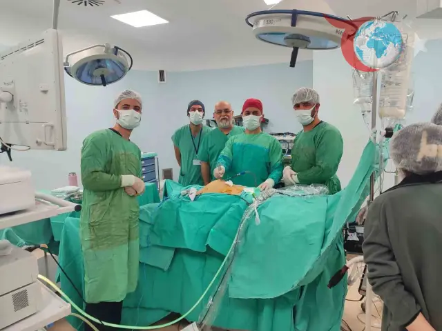 Akhisar'da Kapalı Cerrahi Yöntemle Kanser Ameliyatında Bir İlk