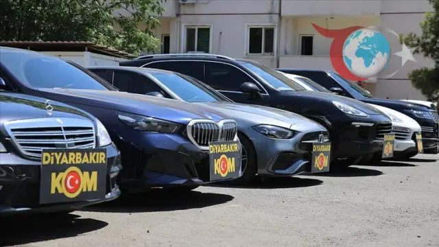 Diyarbakır’da Kaçak Lüks Araç Operasyonu: 31 Şüpheli Yakalandı