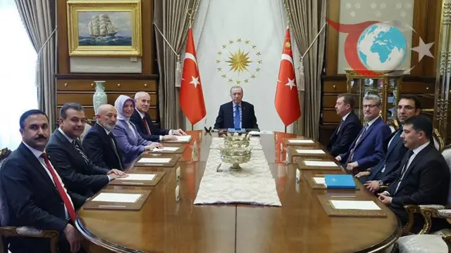 Cumhurbaşkanı Erdoğan, KDK Heyetini Külliye'de Ağırladı