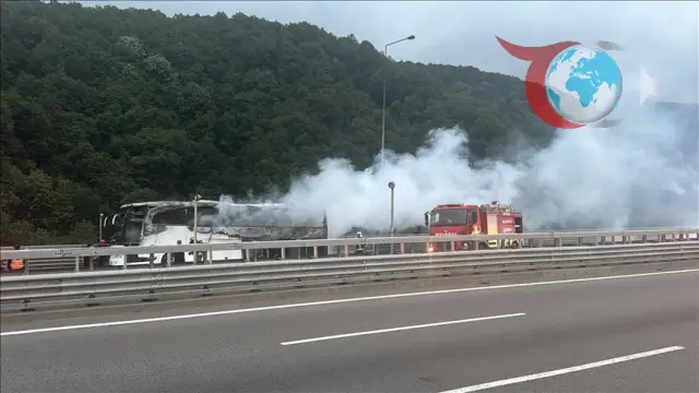 İstanbul Yolunda Korkutan Yangın: Otobüs Alev Aldı