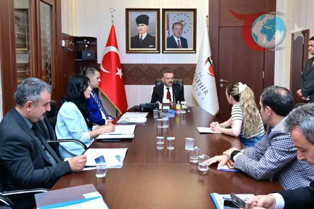 Eskişehir Valisi Halkın Taleplerini Dinliyor