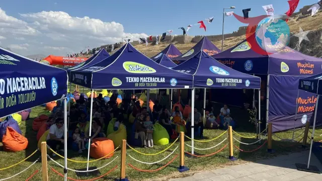 ASELSAN'ın Tekno Macera TIR'ı Çocuklarla Teknolojiyi Buluşturuyor