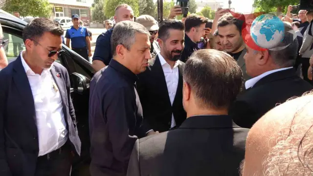 CHP Genel Başkanı Özgür Özel'den Belediye Başkanı Tutdere'ye Destek Ziyareti