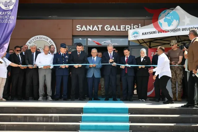 KAYMEK'in 'Zaferin Adı Türkiye' Sergisi Kayseri'de Açıldı