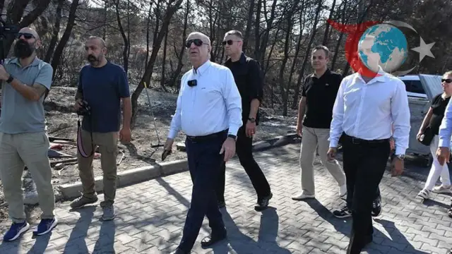 Ümit Özdağ'dan İzmir'de Yangın Bölgesine Ziyaret ve Önemli Açıklamalar