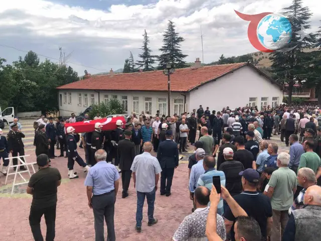 Konya'da Kıbrıs Gazisi İsmail İnar Son Yolculuğuna Uğurlandı