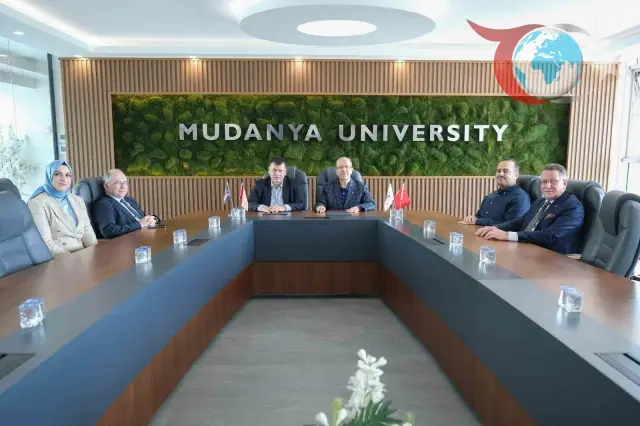 Hayat Hastanesi ve Mudanya Üniversitesi Arasında İş Birliği Protokolü İmzalandı