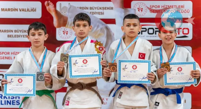 Yunusemre Belediyespor’un Genç Judocuları Mardin'de Madalya Kazandı