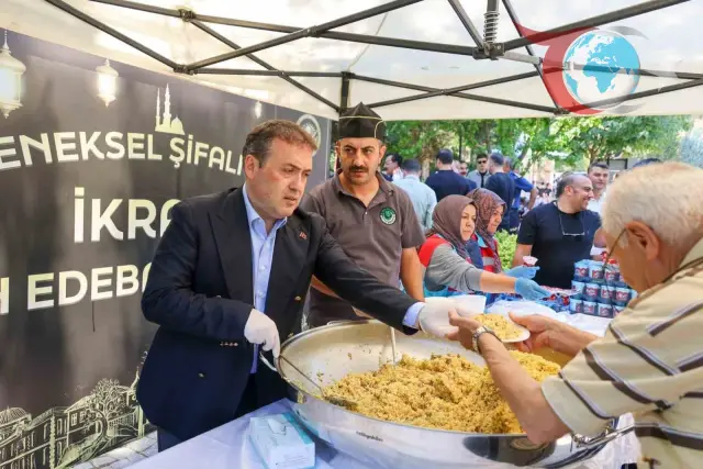 Şeyh Edebali Külliyesi'nde Geleneksel Şifalı Pilav Günleri