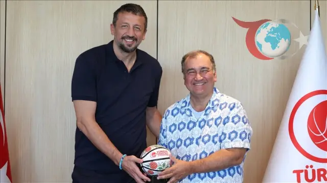Ünlü İsimlerin Basketbol Ziyareti: Murat Ülker ve Hidayet Türkoğlu'ndan Önemli Buluşma