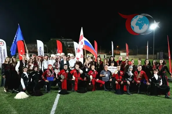 Denizli'de Halk Dansları Festivali Büyüledi: Beş Ülkeden Ekipler Tavas'ta Buluştu