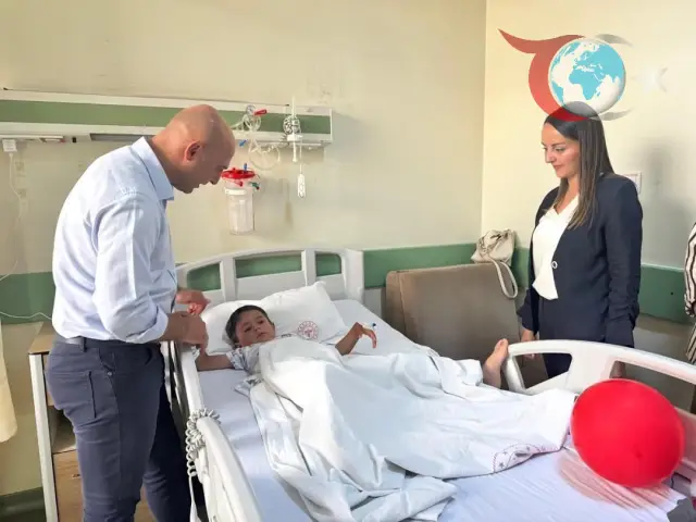 Doğubayazıt'ta Toplu Sünnet Törenine Anlamlı Ziyaret