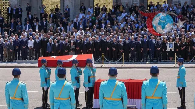 Altan Öymen İçin TBMM'de Anlamlı Uğurlama Töreni