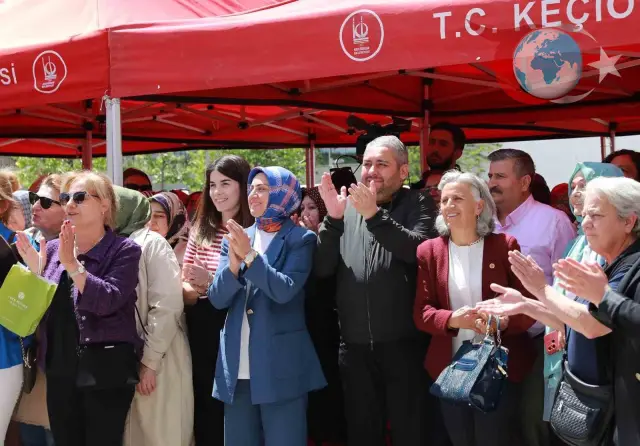 Keçiören Sanat ve Meslek Edindirme Kursları Yılsonu Sergisi Ziyarete Açıldı