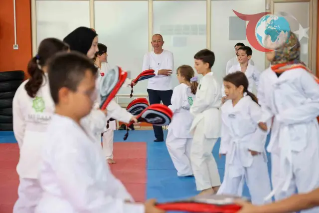 Meram Yaz Spor Okulları Geleceğin Sporcularını Yetiştiriyor