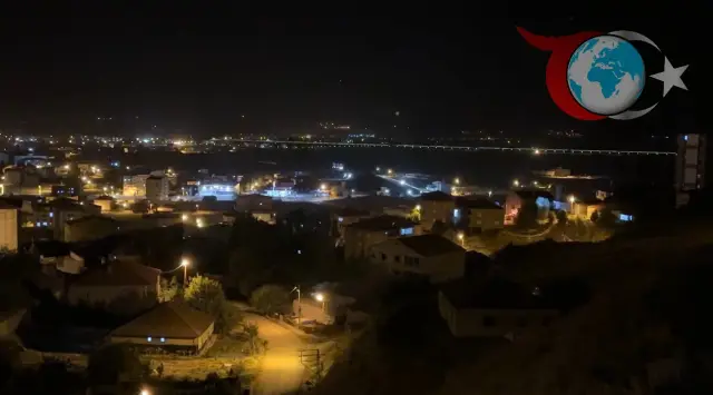 Hakkari Yüksekova'da Gece Saatlerinde Deprem Paniğe Yol Açtı