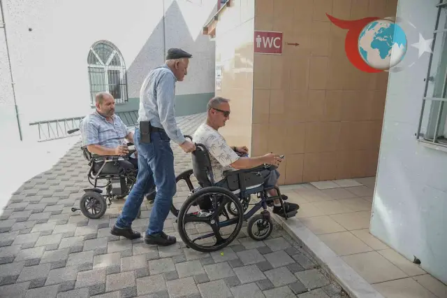 Bursa’da Engelliler Camilerde Erişim Sorunlarına Çözüm Bekliyor