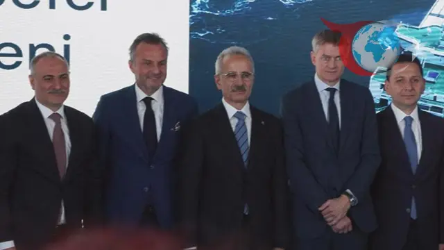 Bakan Uraloğlu DFDS'nin 10.000'inci Sefer Kutlama Törenine Katıldı