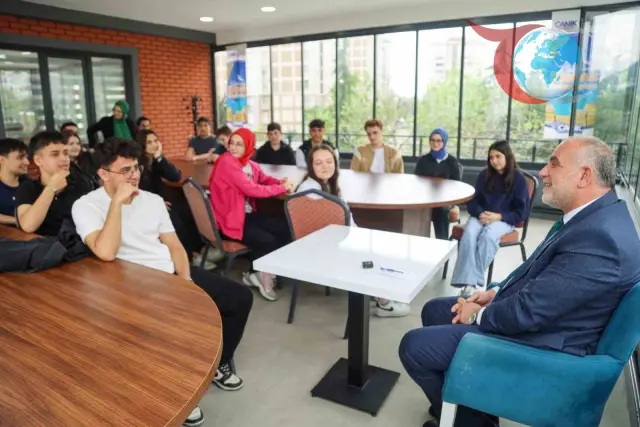 Canik Belediye Başkanı Gençlerle Buluştu