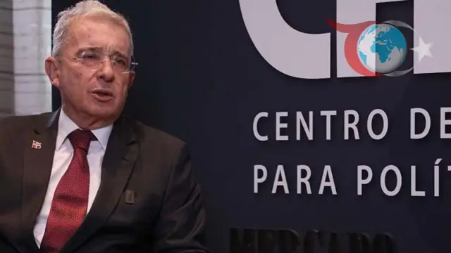 Kolombiya'nın Eski Lideri Uribe Rüşvet Suçlamasıyla Karşı Karşıya