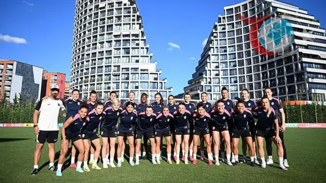 FOMGET Kadın Futbol Takımı Tiran'da Galibiyet Arıyor