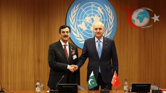 TBMM Başkanı Numan Kurtulmuş ve Pakistan Senatosu Başkanı Gilani Cenevre'de Bir Araya Geldi