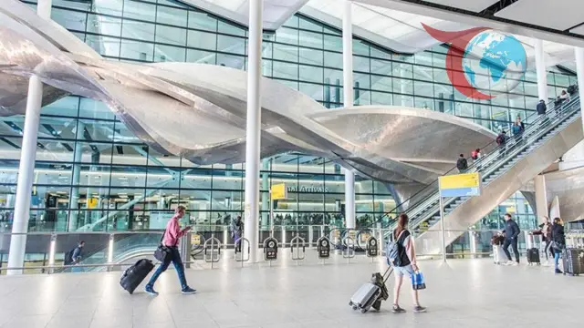 Londra Hava Sahasında Teknik Sorun: Uçuşlar Askıya Alındı