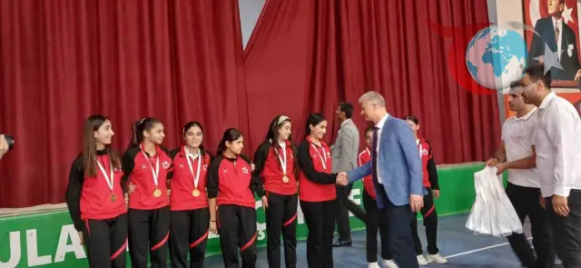Bulanık İlçesinde Gençlerin Spor Başarısı Gurur Kaynağı Oldu
