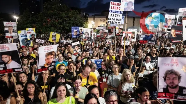 Tel Aviv'de İsrailli Esirler İçin Büyük Gösteri Düzenlendi